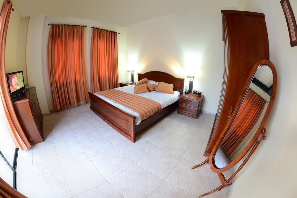 Al Yasmeen Hotel Nablus Room photo